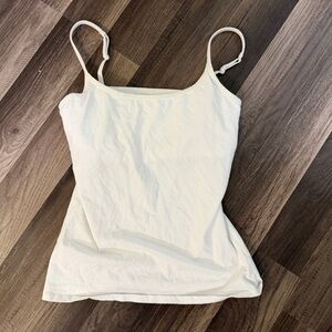 PACT organics white shelf bra adjustable strap tank. M